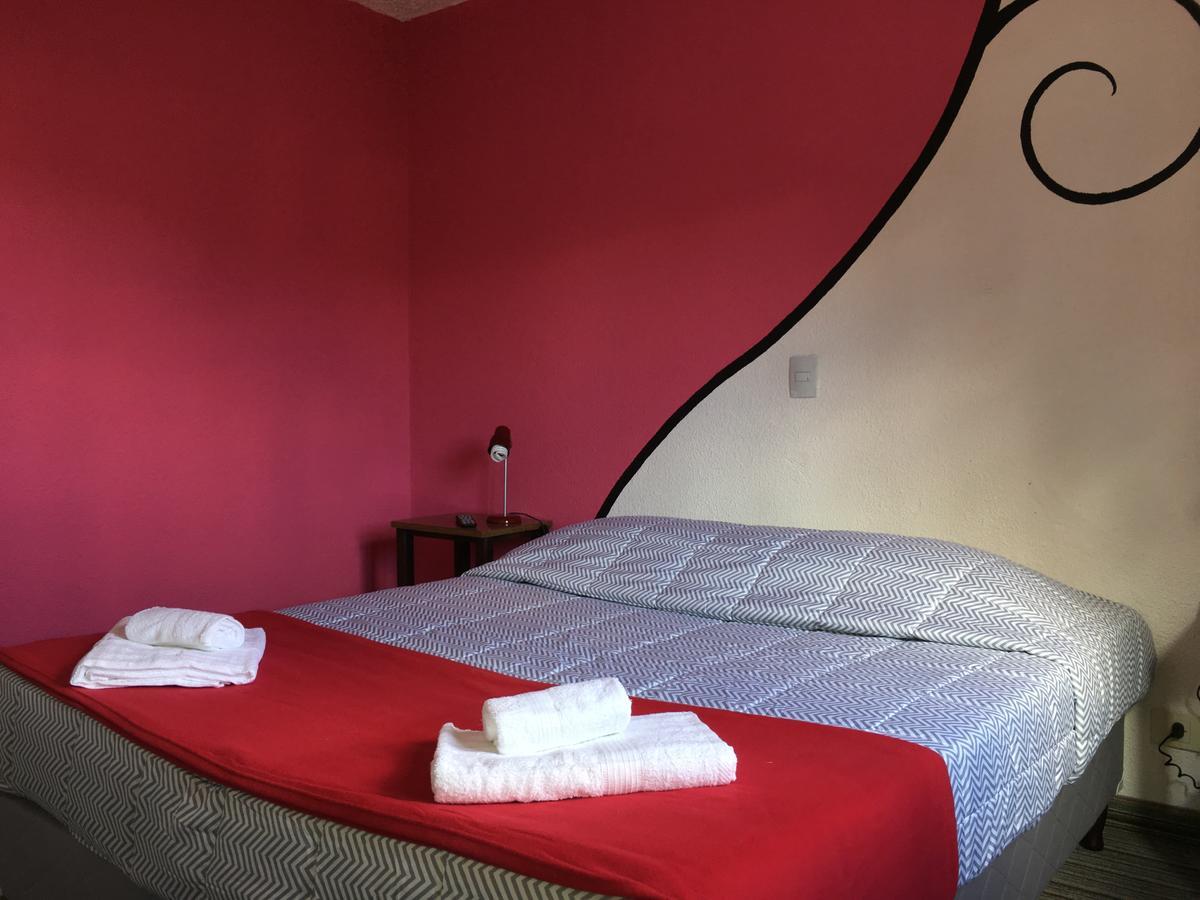 Italia Inn Hostel Сан-Карлос-де-Барілоче Екстер'єр фото