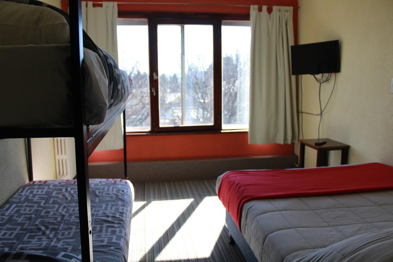 Italia Inn Hostel Сан-Карлос-де-Барілоче Екстер'єр фото